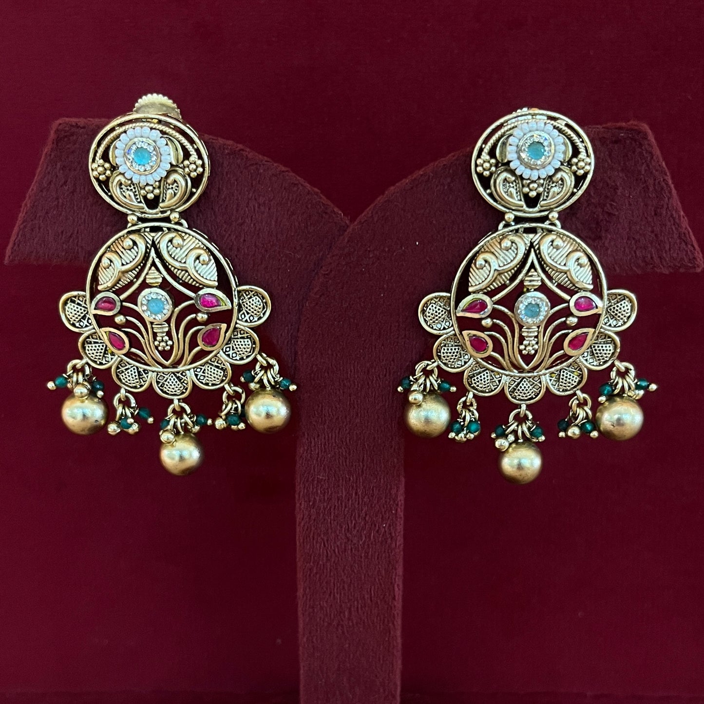 Mayura Heritage Rajwadi Long Set