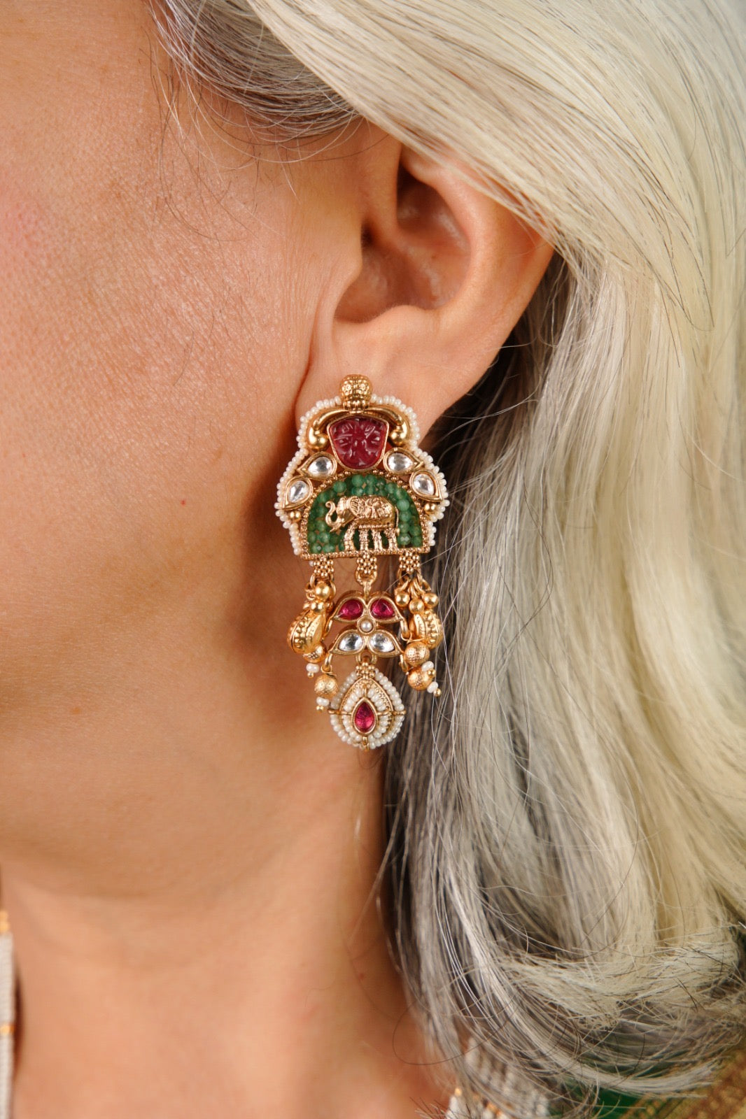 Rajwadi Majesty – Elephant Motif Pendant with Green Beads & Kundan