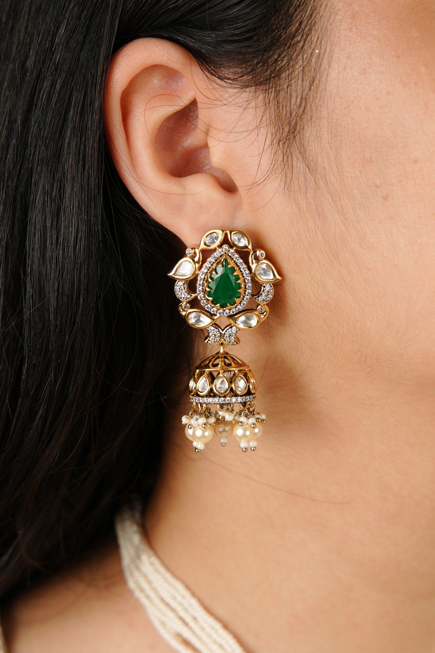 Emerald Grace Antique Kundan Pendant Necklace