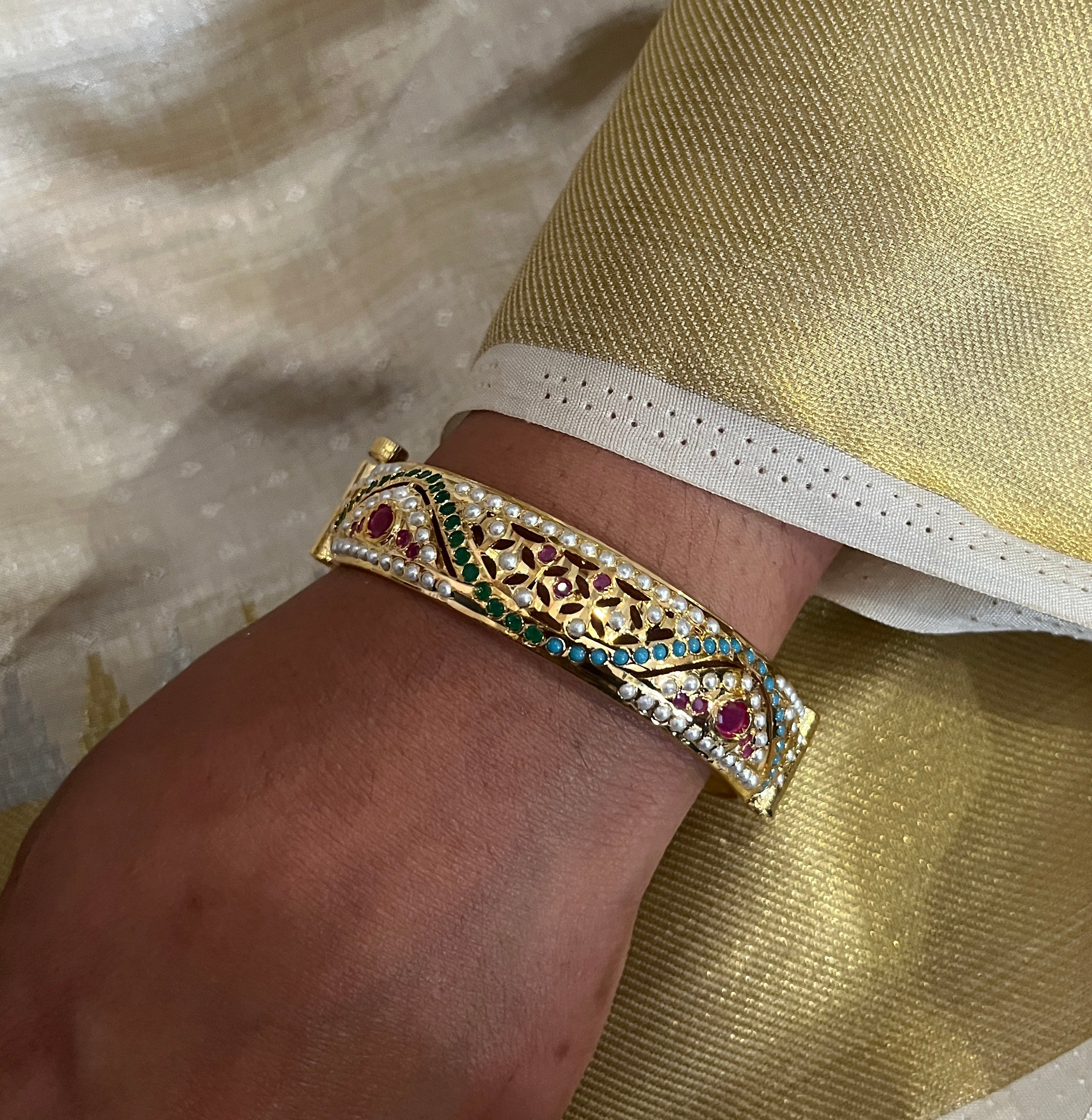 Regal Navrattan Kada