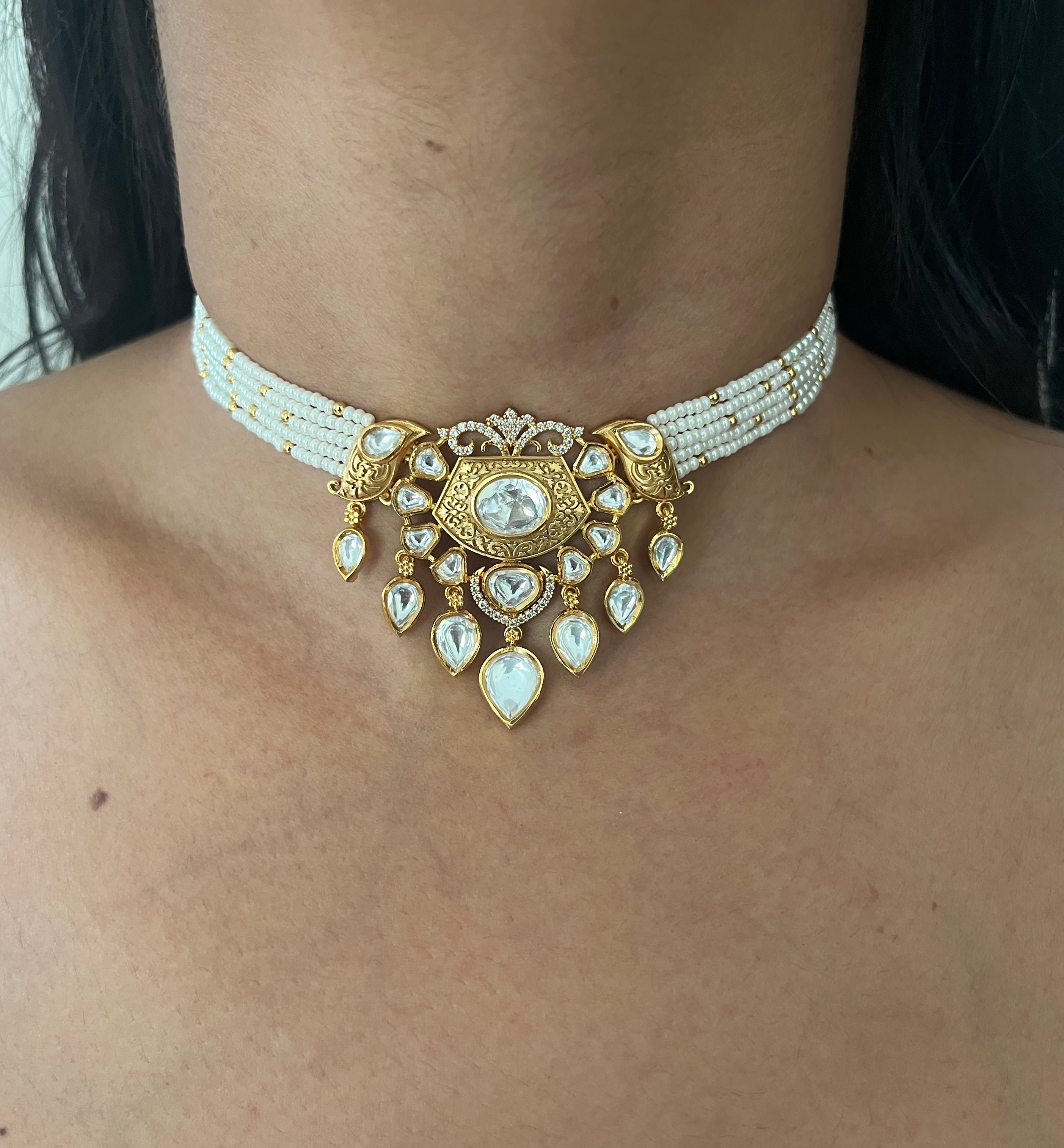 Antique gold & Kundan work Chic set