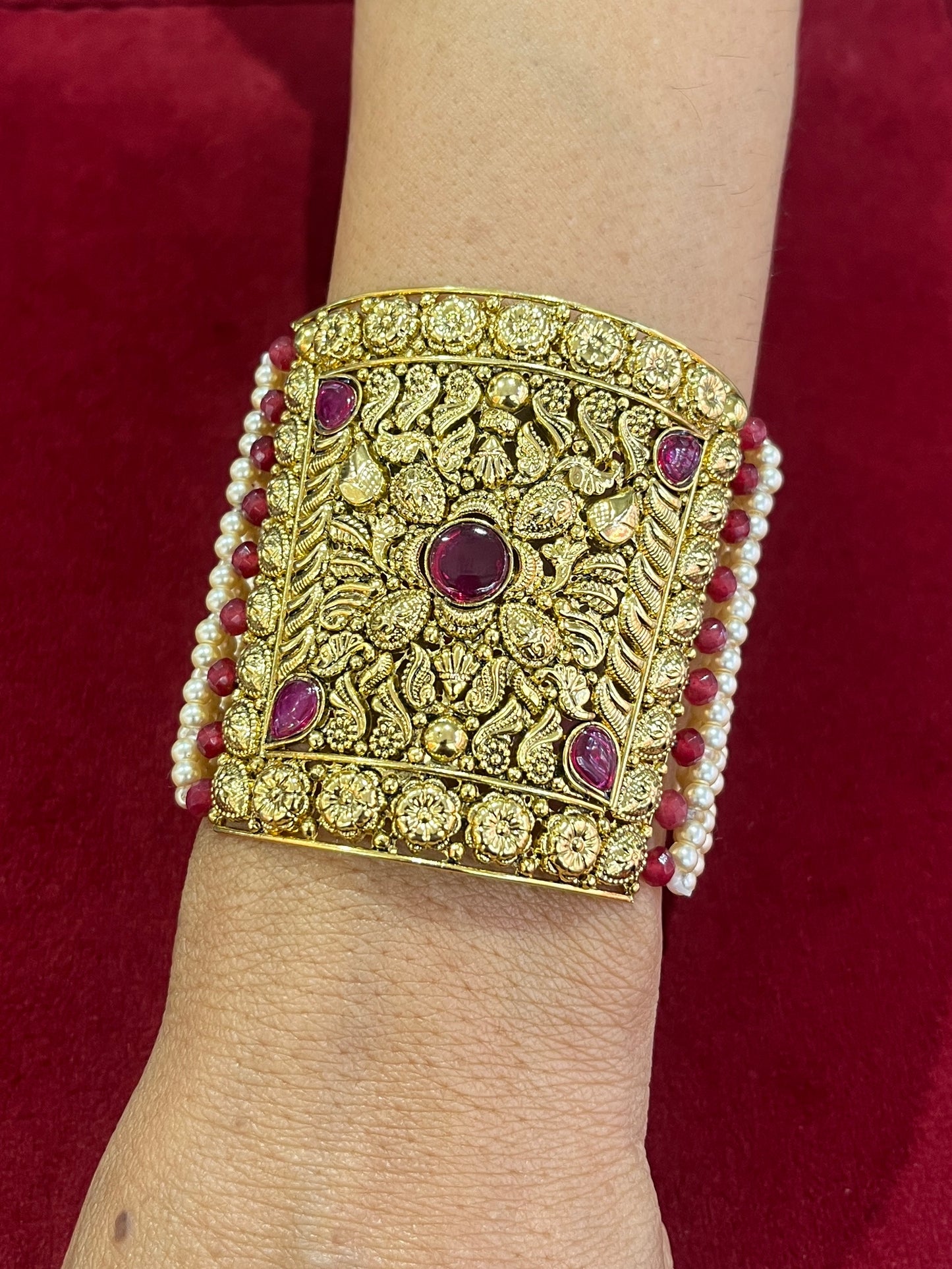 Royal Ruby Heritage Bahi