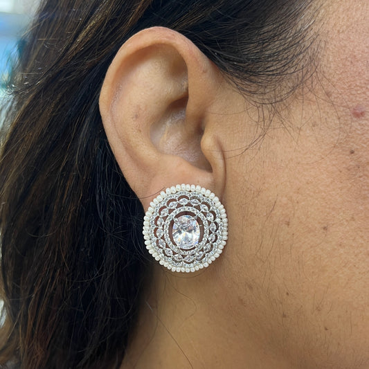Elegant Oval Diamond Studs with Pearl Peroi Border