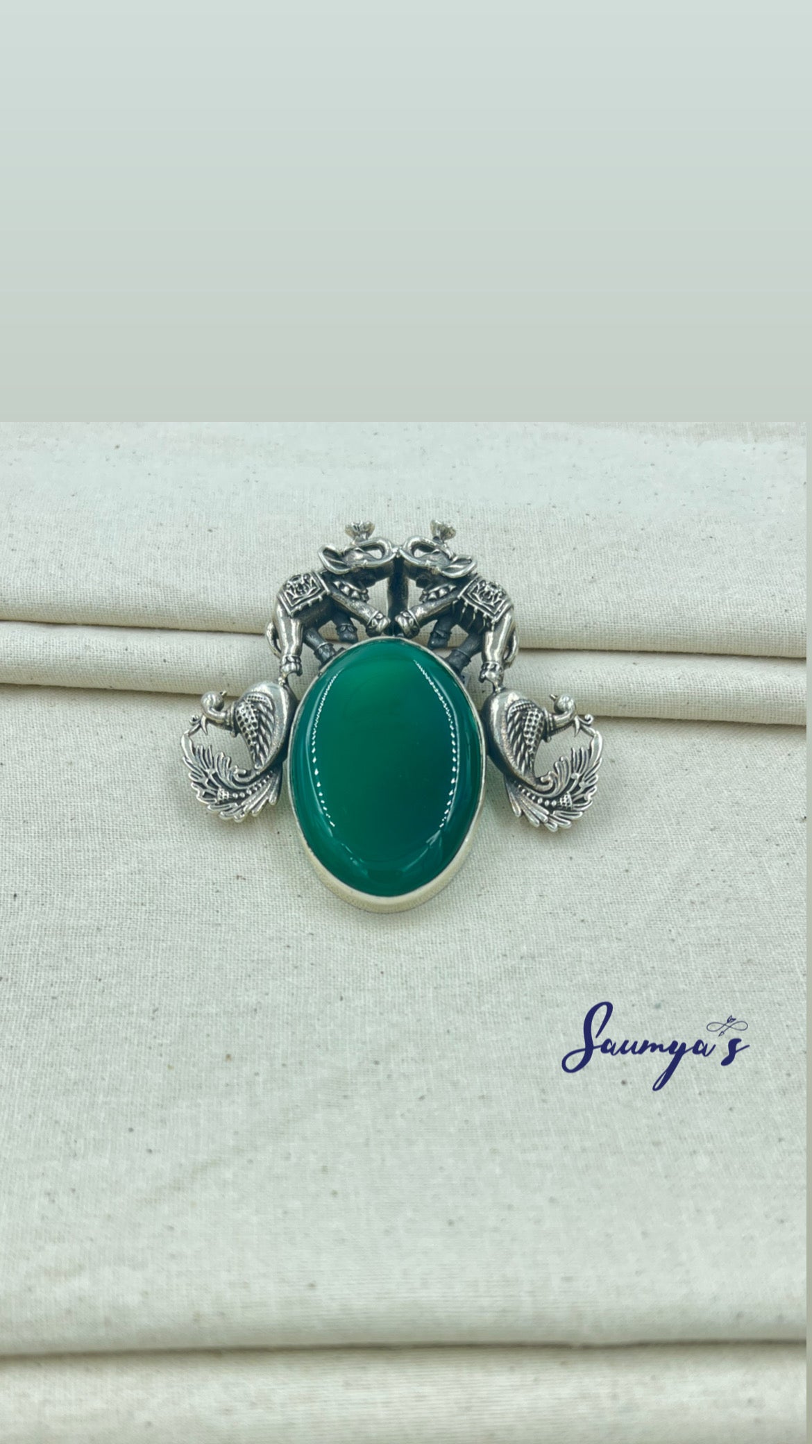 Handmade Pendant with Combination of Elephant,Peacock & green onyx!