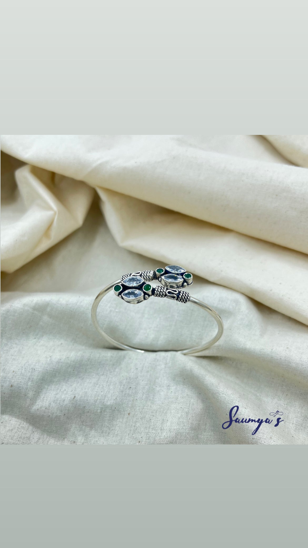 Beautiful Zirconia & Emerald Cut Stone Bracelet!