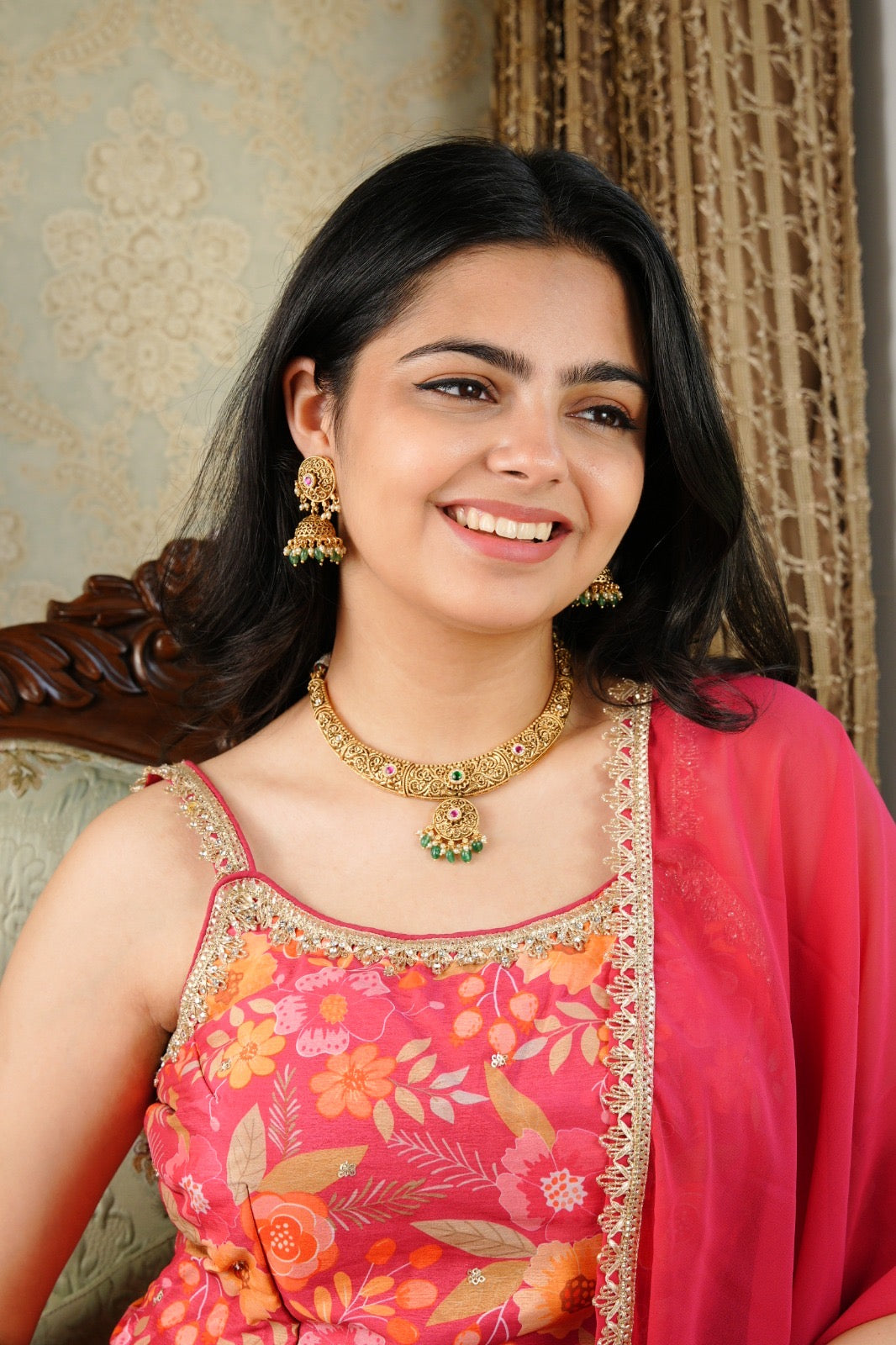 Kanchan Ratna Antique Gold Hasli