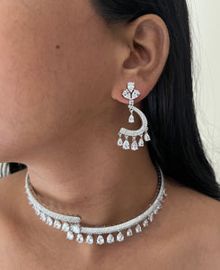 Dangling Crystal Collar Necklace