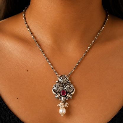 Ruby Pearl Heritage Silver Pendant Set