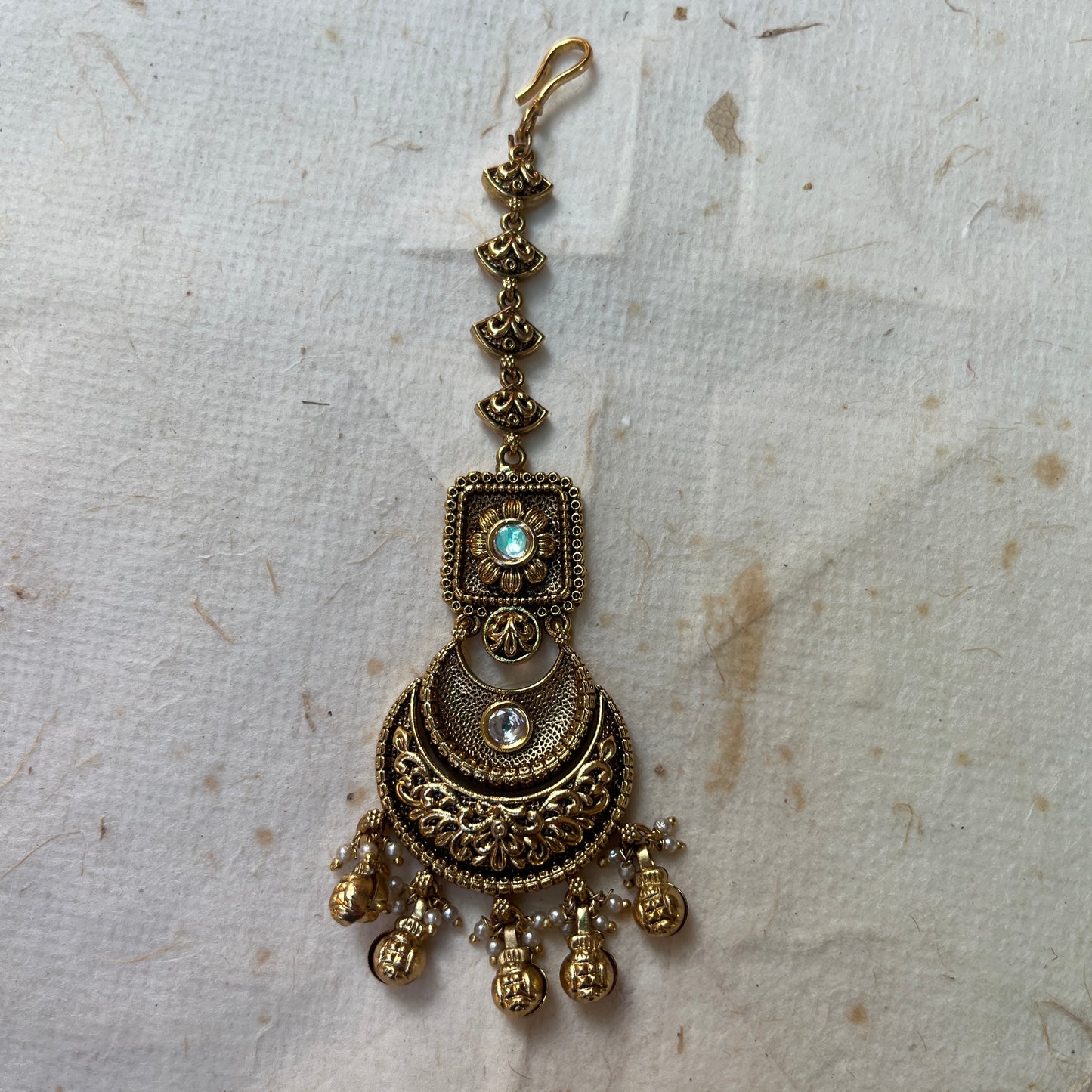Noor-e-Chand Antique Gold Tikka