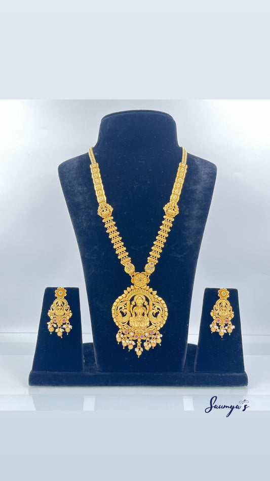 Royal Gold Look Lakshmi Ji Set!