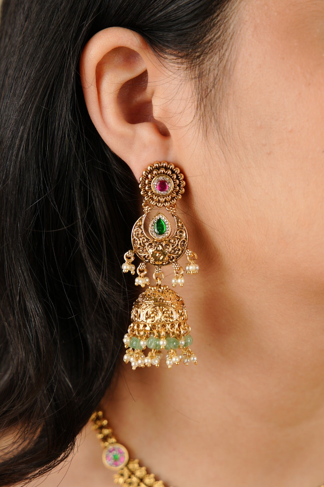 Chandrika Ratna Antique Gold Necklace Set