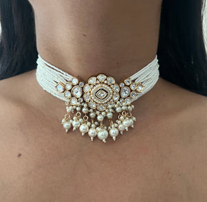 Zoe Kundan Choker set