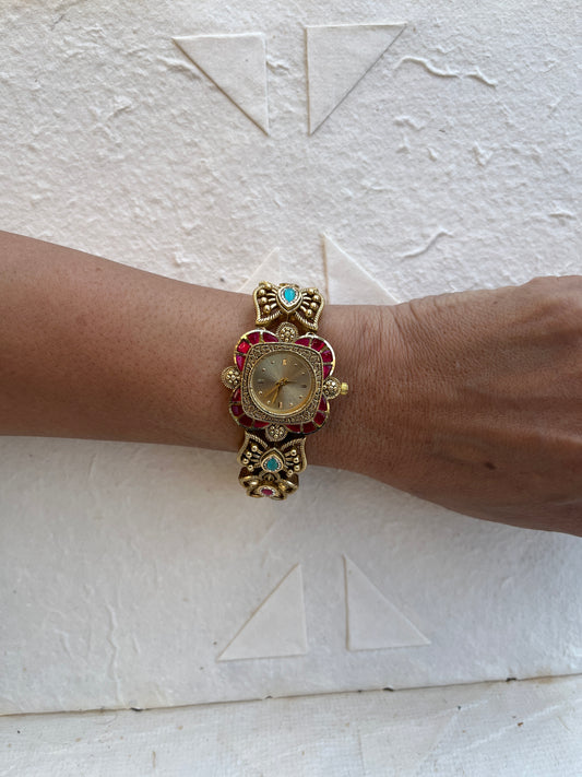 Rajvansh Antique Gold Watch