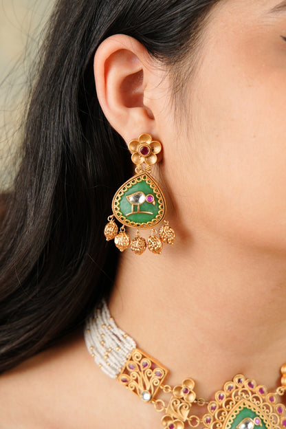 South Style Peacock Inlay Choker with Kemp Stones