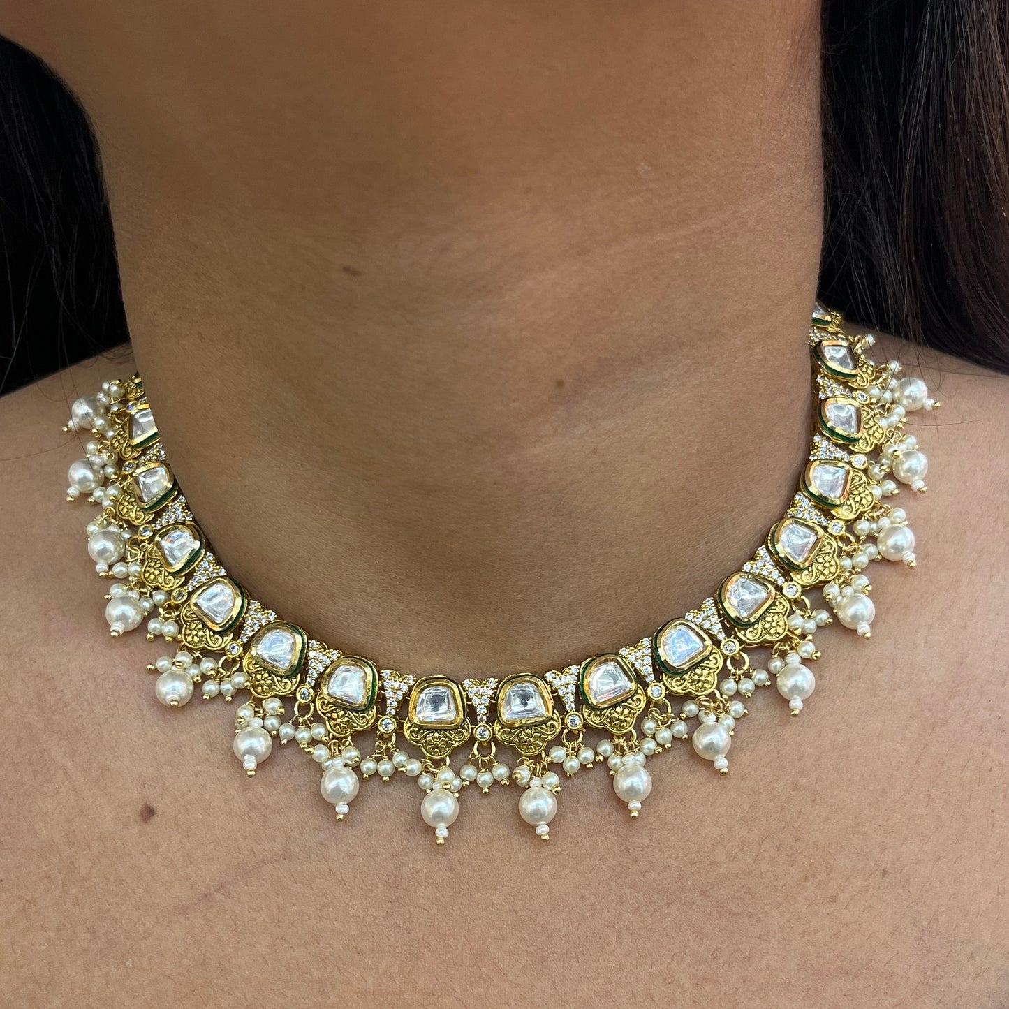 Elegant Single-Line Kundan Necklace with Pearls & AD Stones