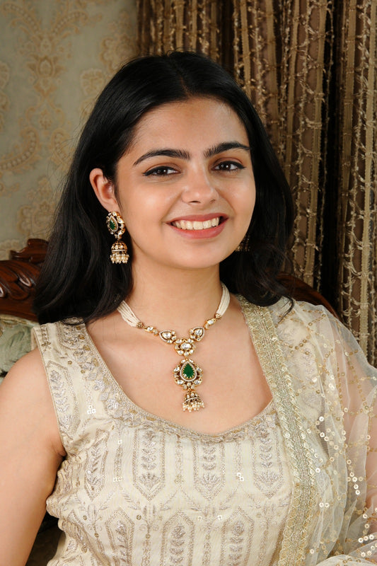 Emerald Grace Antique Kundan Pendant Necklace