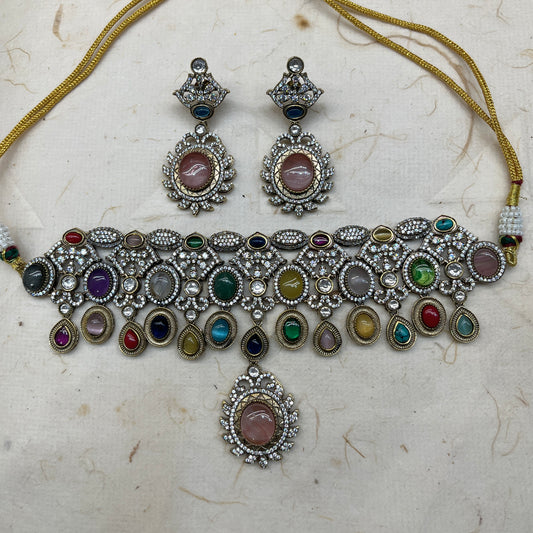 Ratna Rivaah Navratan Choker Set