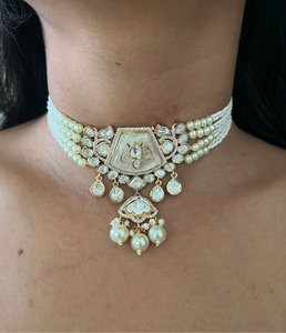 Mother Of Pearl & Kundan Chic Set