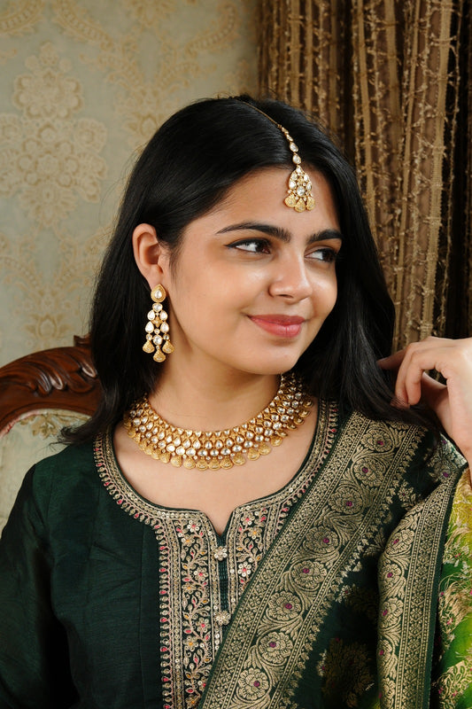 Rajkumari Antique Gold Kundan Semi-Bridal Set