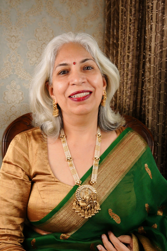 Krishna Ji Flute Temple Set – Elegant White Pearls