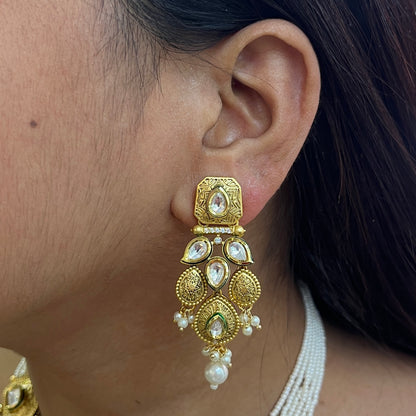Noor Pearl Kundan Choker Set