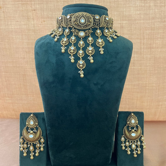 Rajsi V-Shape Antique Choker Set