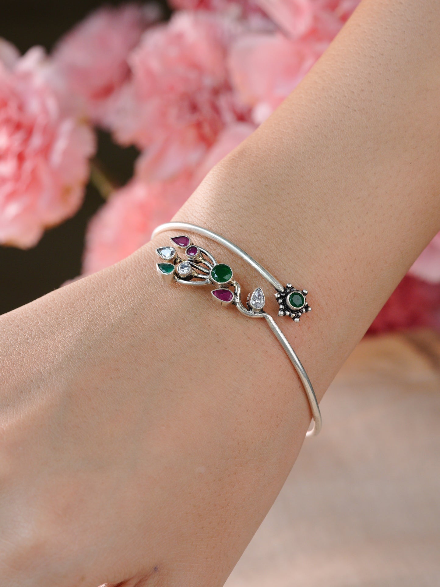 Peacock Radiance Cut-Stone Bracelet