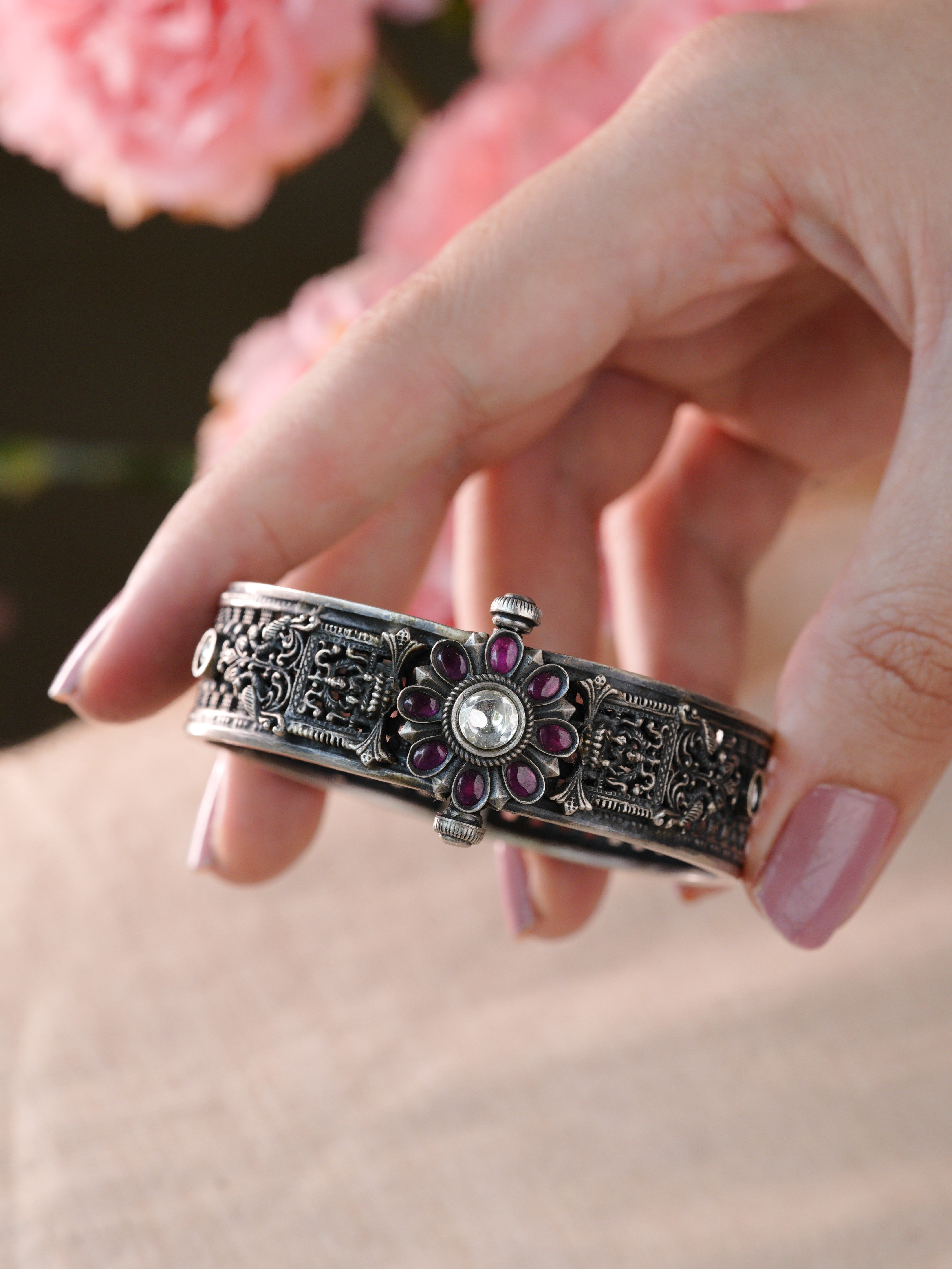 Temple Glow Kemp Bracelet