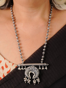 Rajnita – The Heirloom Grace
