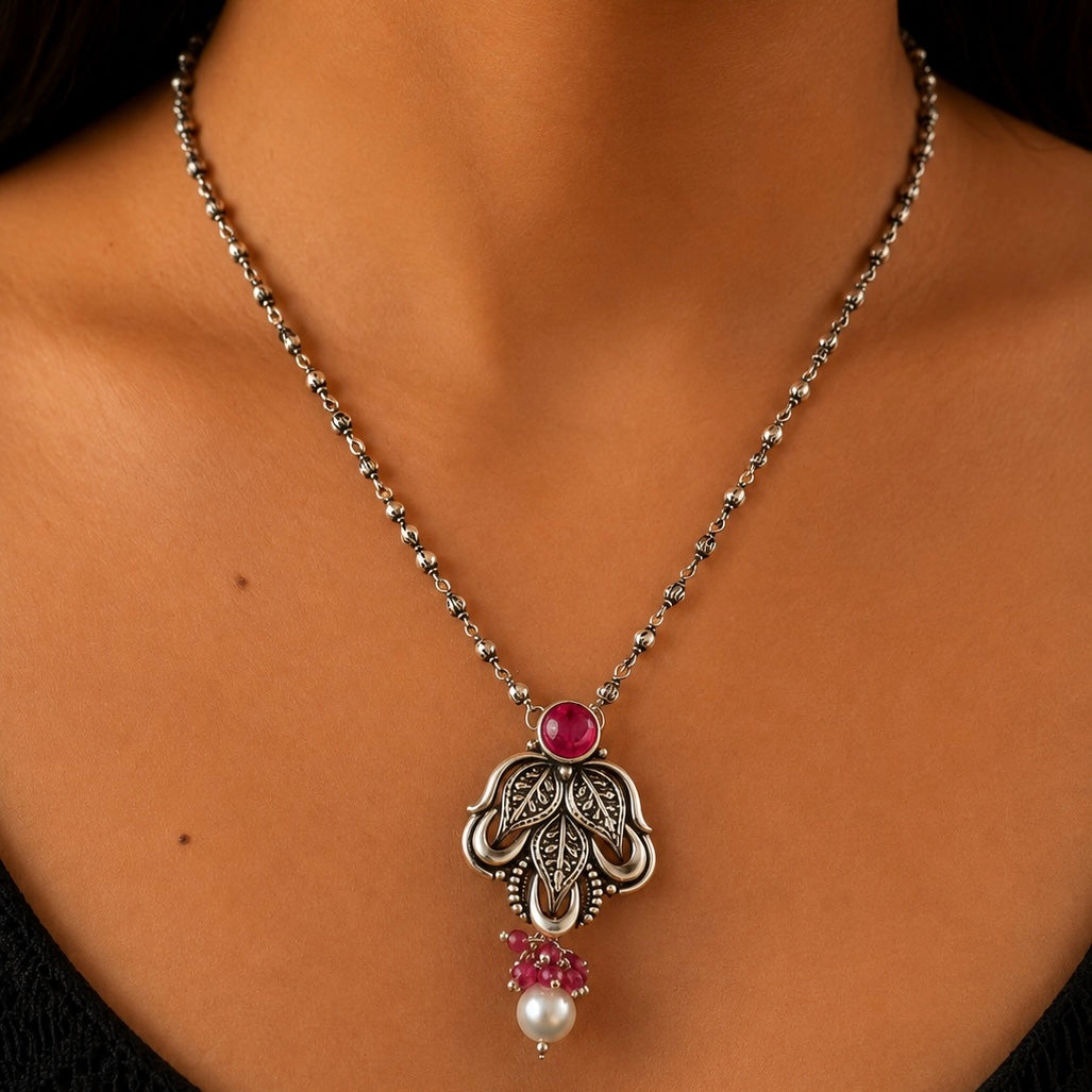 Ruby Leaf Pearl Silver Pendant Set