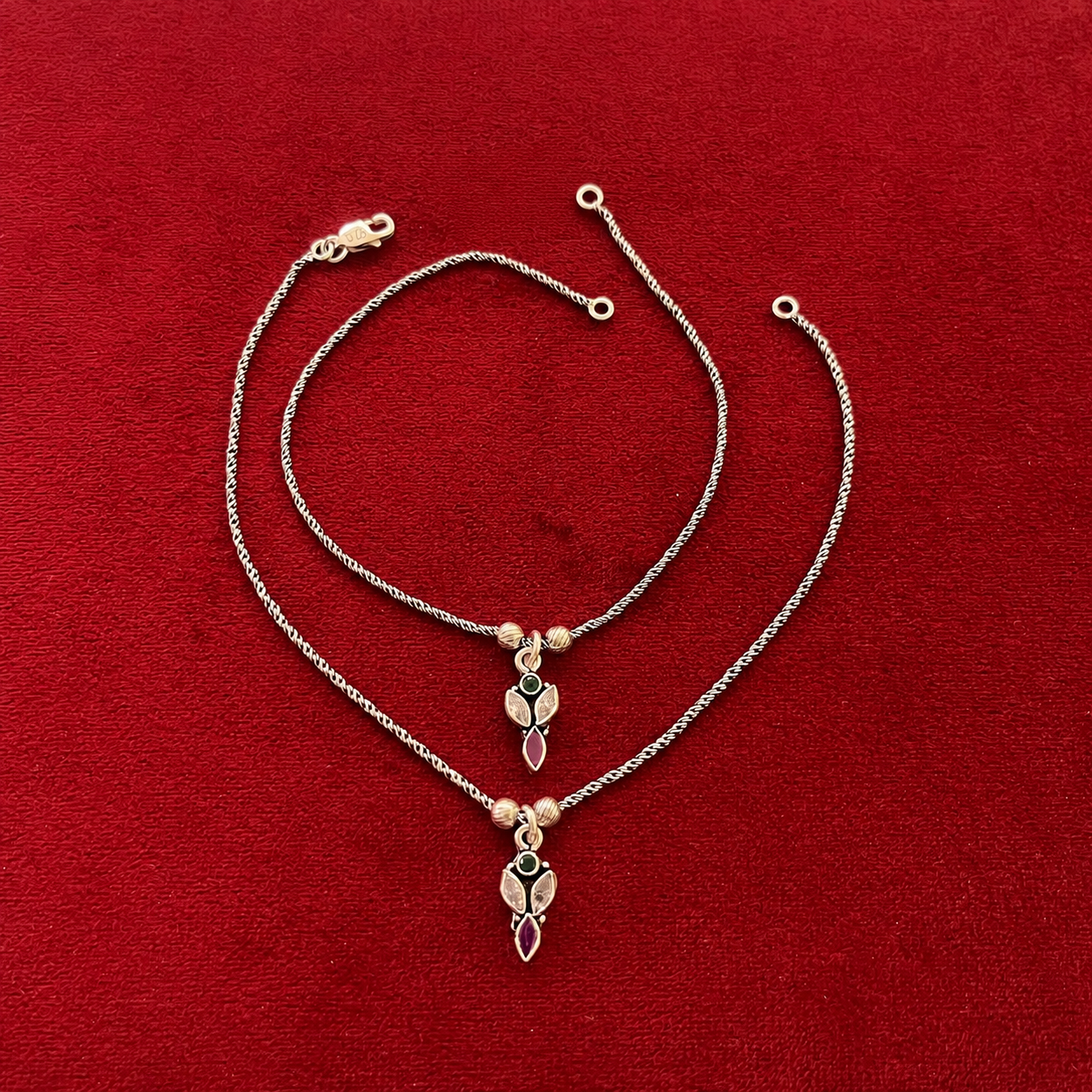 Noor Leaf Charm Anklets