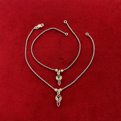 Noor Leaf Charm Anklets