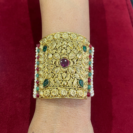 Royal Ruby Heritage Bahi