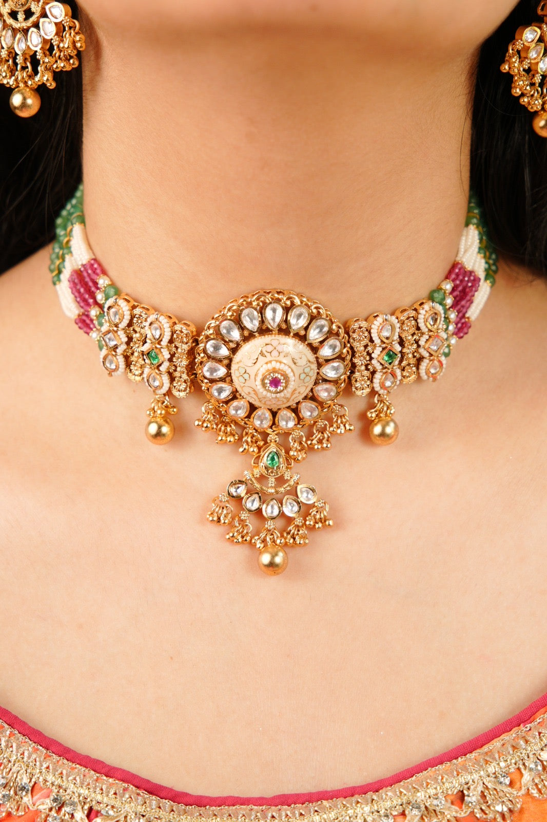 Rajwadi Round Tukdi Choker with Minimal Kundan