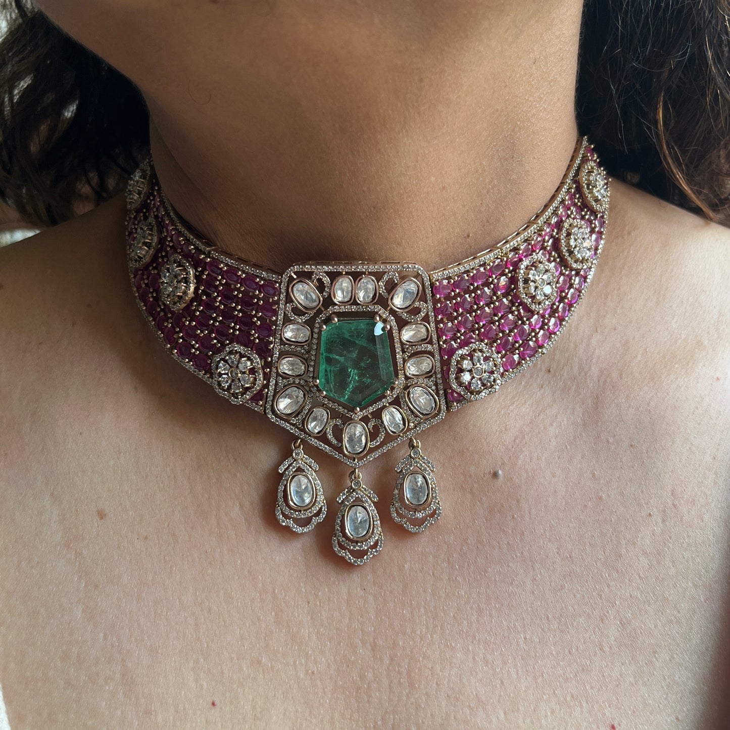 Emerald Élan Moissanite Choker