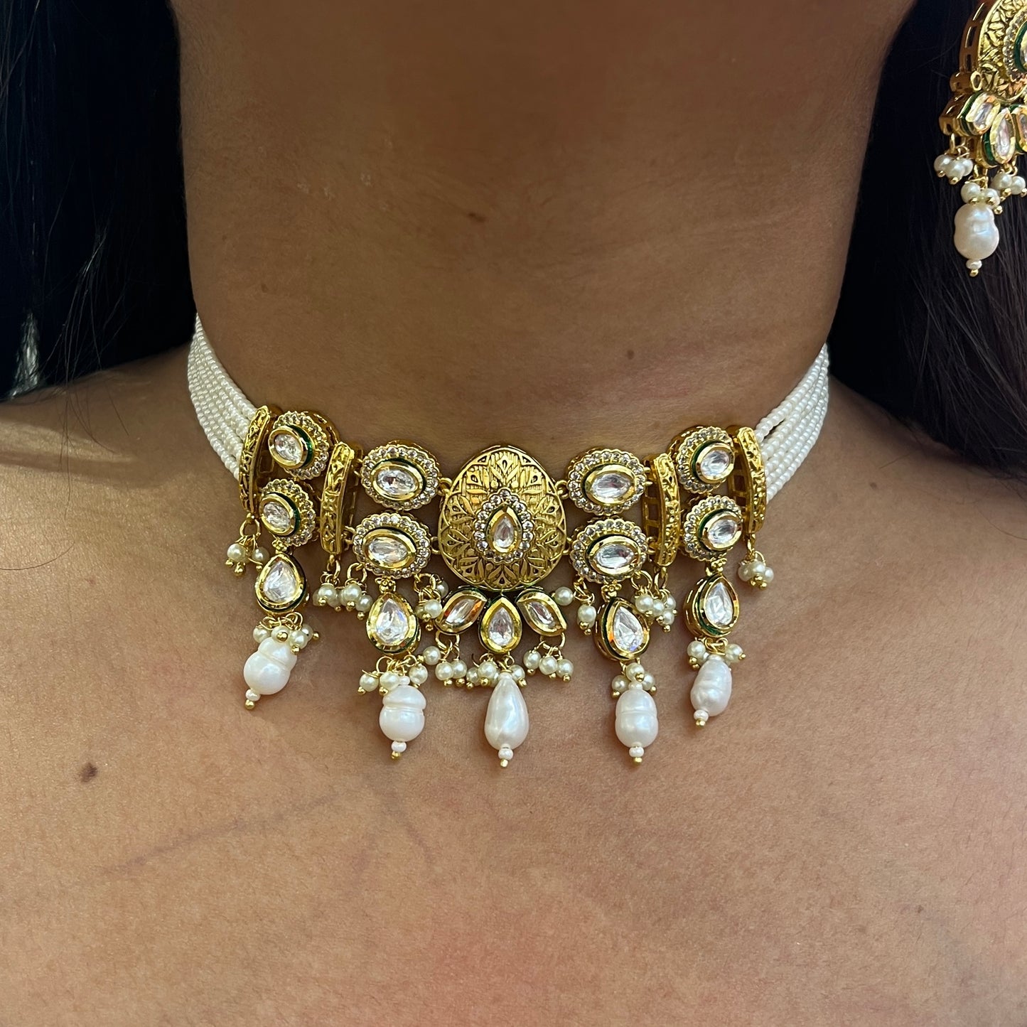 Noor-E-Pearl Kundan Choker Set