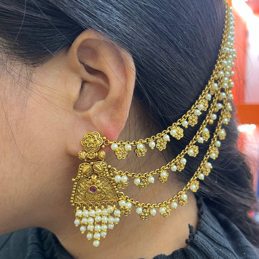 Raktima Pearl Shara Hanging