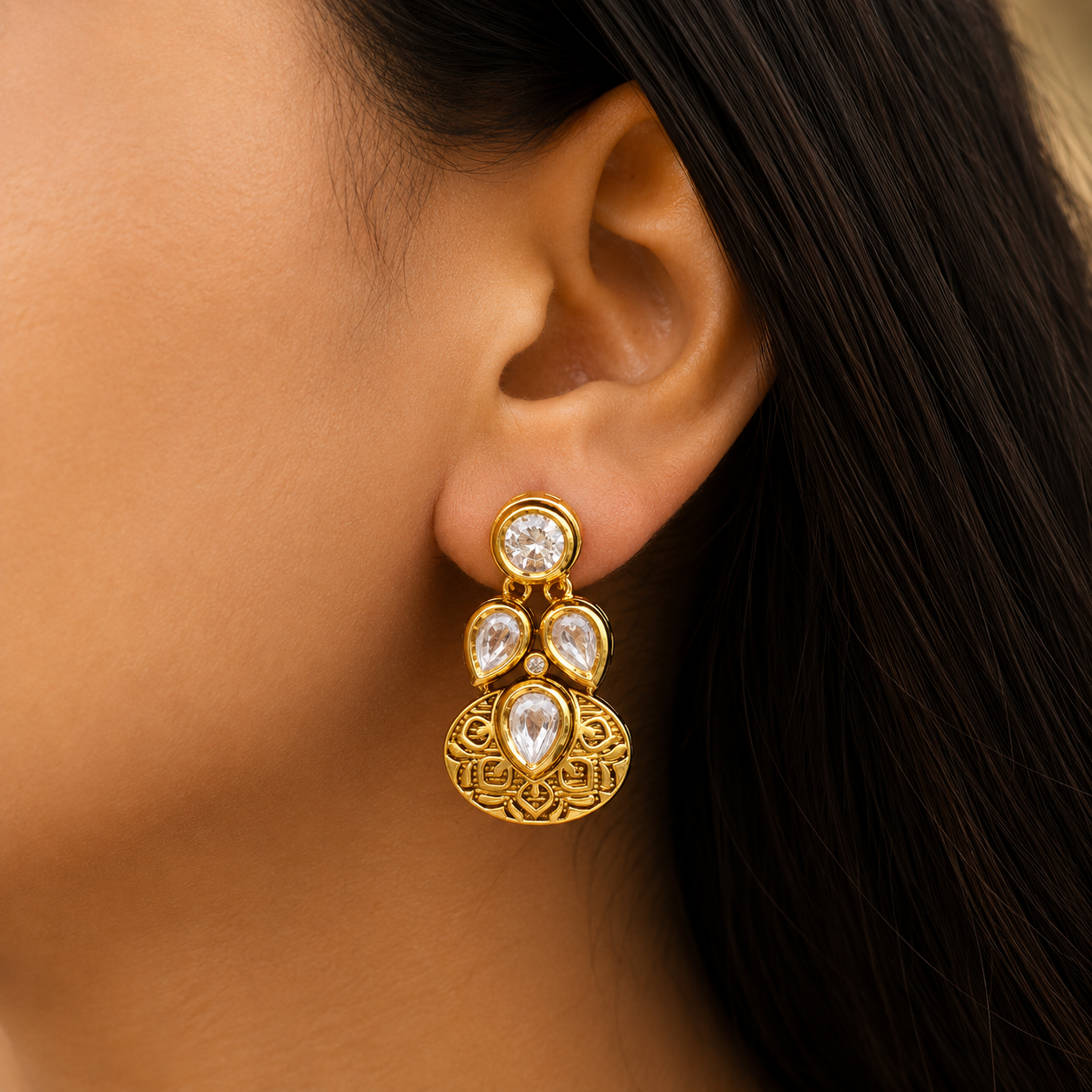 Swarna Kundan Rekha Necklace