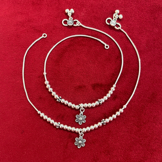 Minimal Antique Silver Beaded Anklet with Flower Charm