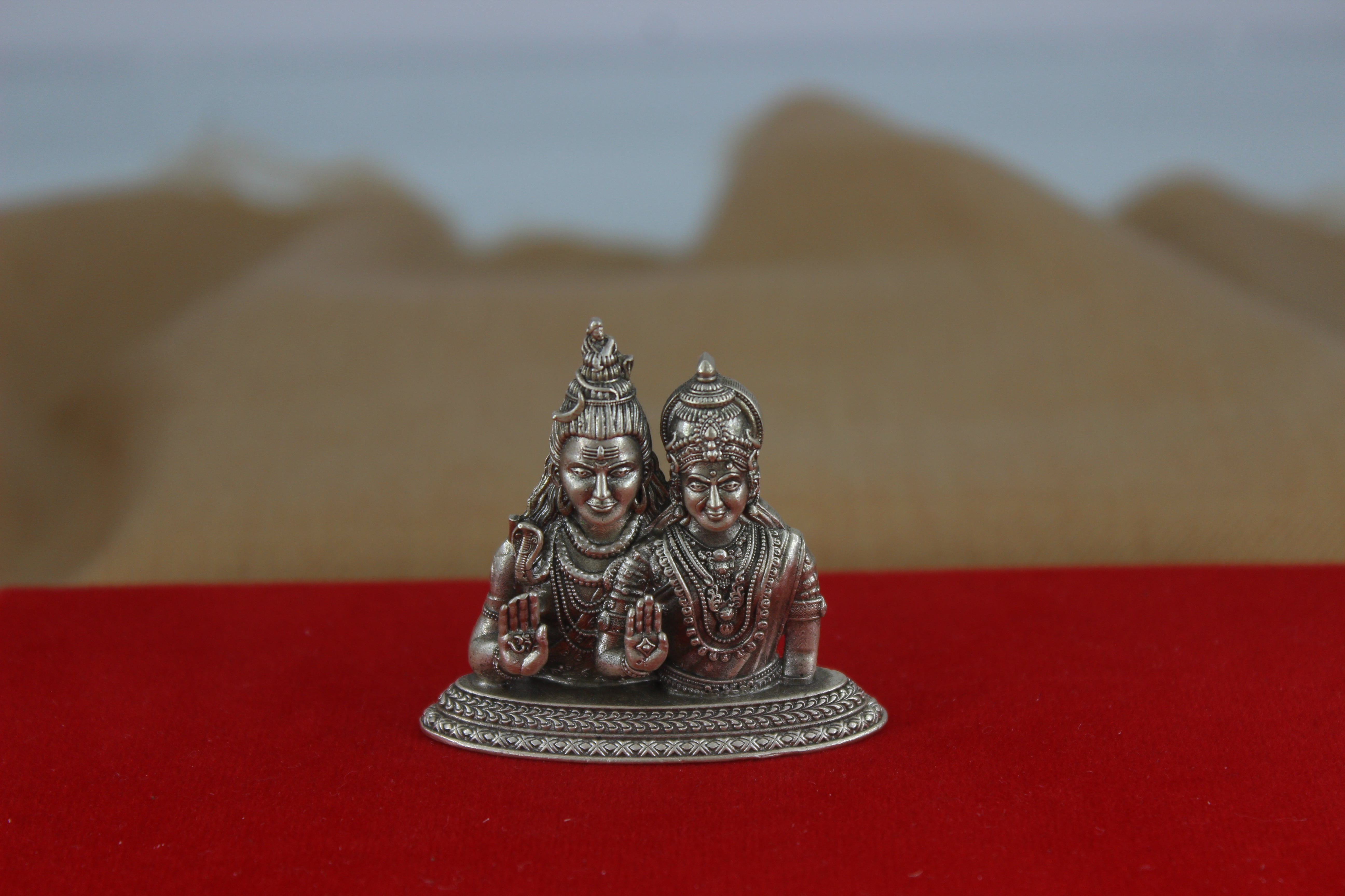 2D Shiva Parvati Idol in 92.5% Silver. SaumyasSilver