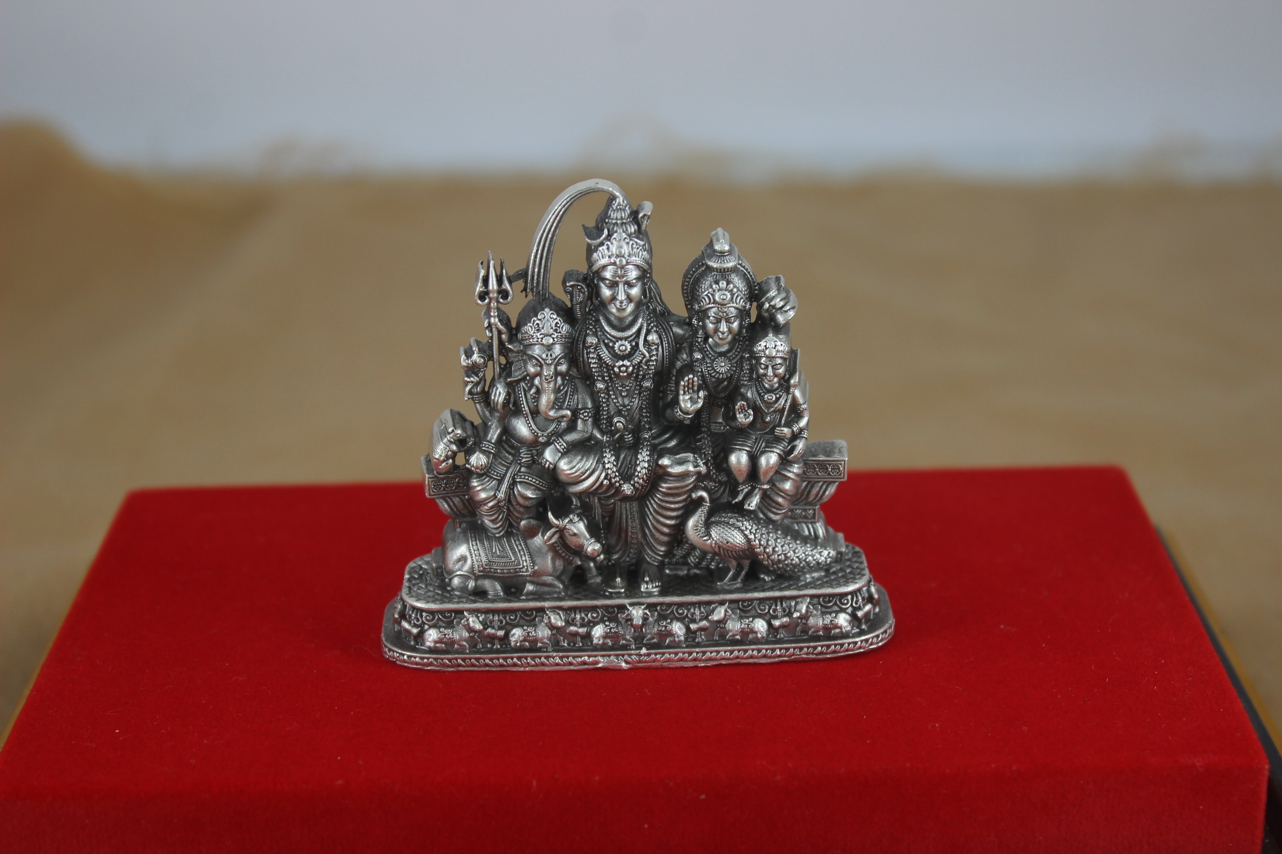 2D Shiv Parivar in 92.5% Silver SaumyasSilver