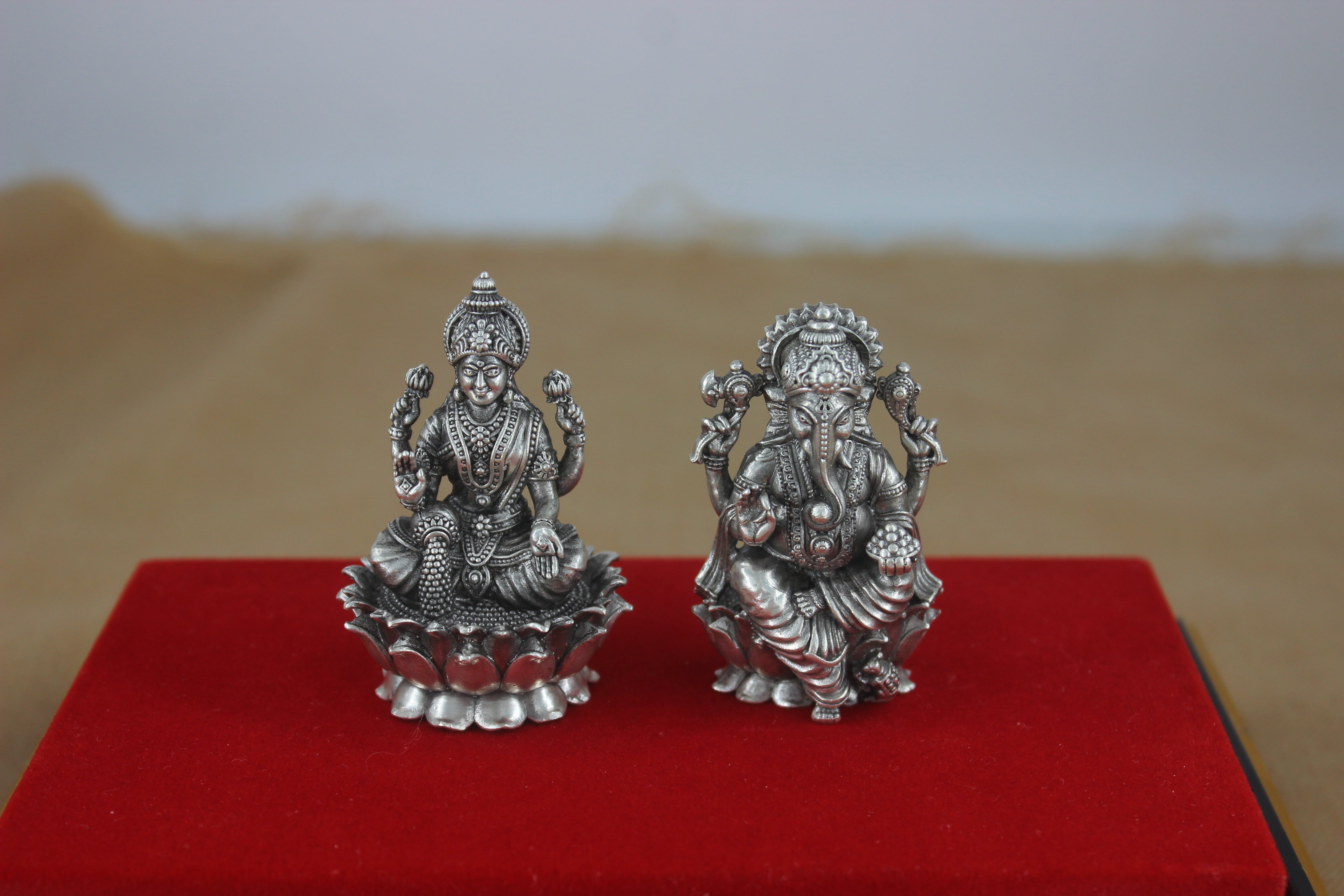 3D Lakshmi Ganesh Ji Idol in 92.5% Silver (2'3 Inch) SaumyasSilver
